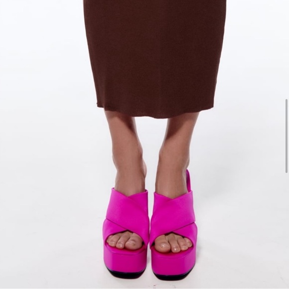 Zara Platform Sandals Hot Pink - Picture 2 of 3